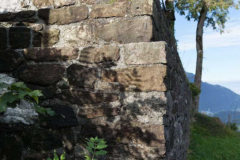 File:Filzbach-Wachtturm.jpg