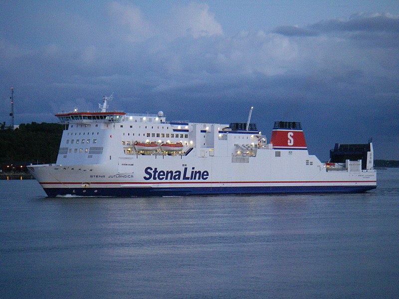 File:Stena Jutlandica in Gothenburg.jpg