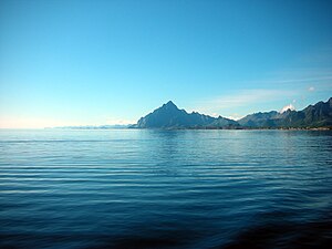 Vågakallen mountain and the Lofoten wall, view towards west