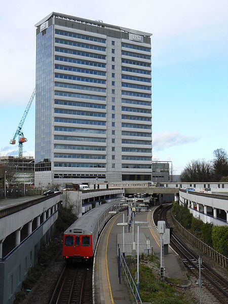 File:BSI-building--Gunnersbury-312.JPG