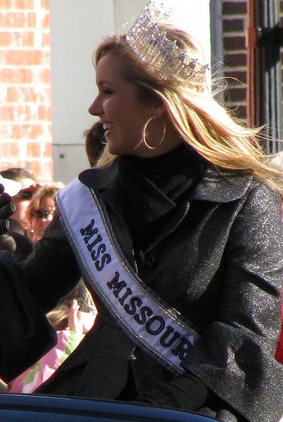 File:Candice Crawford parade.jpg