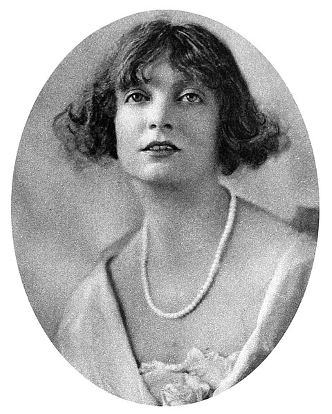 File:Estelle-Winwood-1920-1.jpg