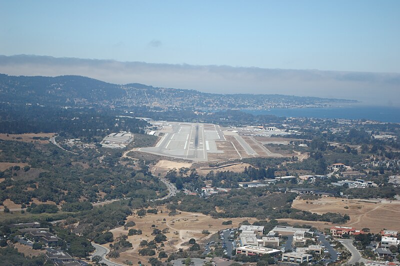 File:KMRY On Final.JPG