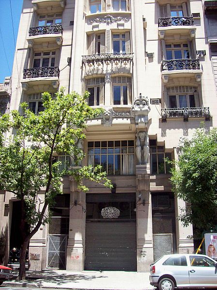 Archivo:Le Clic Rivadavia.jpg