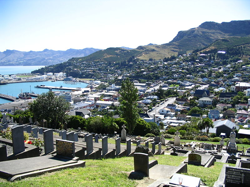 Файл:Lyttelton, New Zealand.jpg