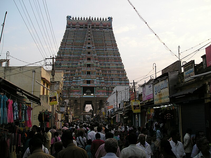 File:Srirangam temple vaikunta ekadesi1.JPG