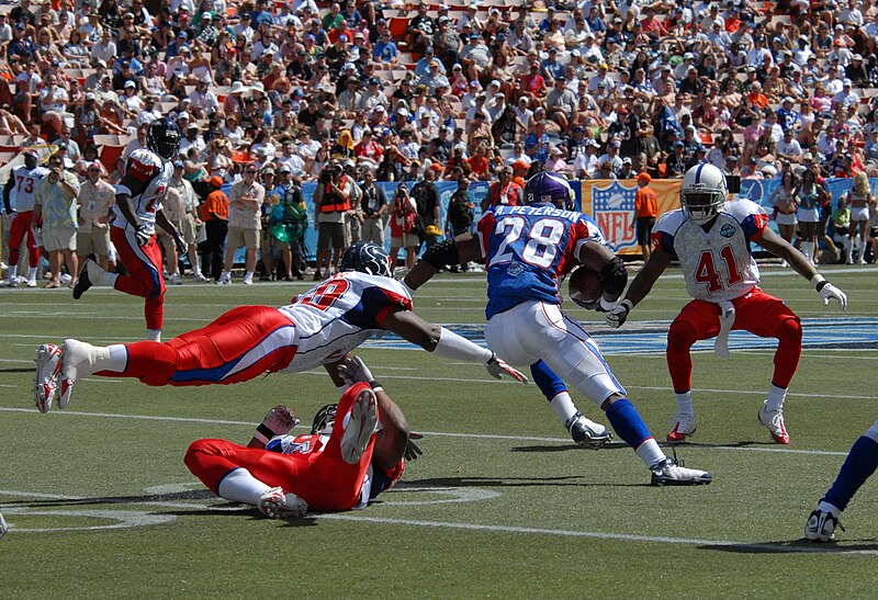 File:AdrianPeterson-2008ProBowl.JPEG