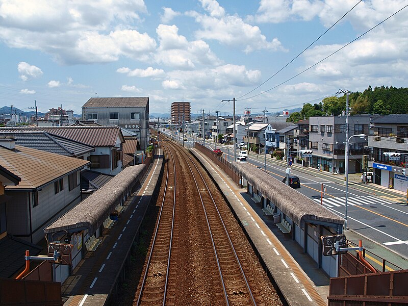 File:Azōno station 02.jpg