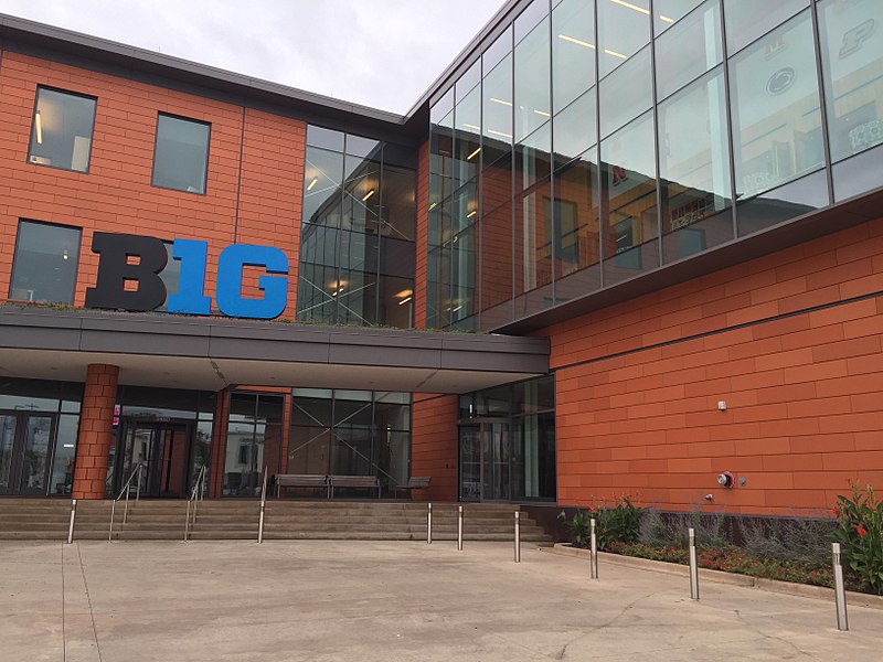 File:Big 10 HQ (21617731102).jpg