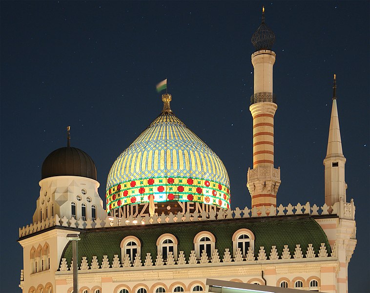 File:Dresden-Yenidze-night.jpg