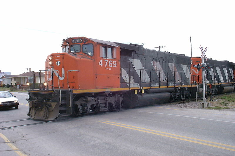 Файл:EMD GP38-2W CN 4769.jpg