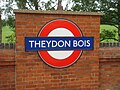 Theydon Bois roundel