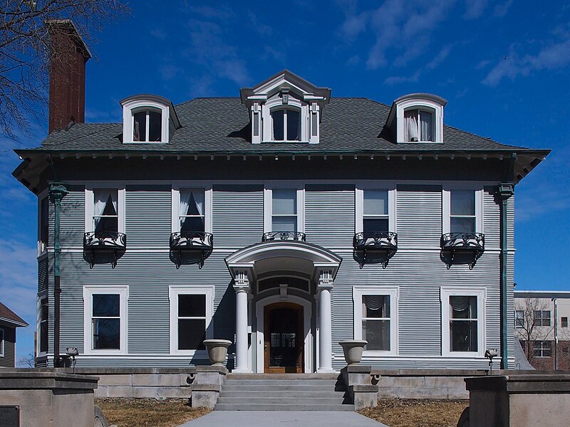 File:Eugene J. Carpenter House.jpg