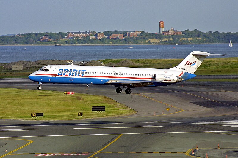 File:Spirit N130NK DC-9.jpg