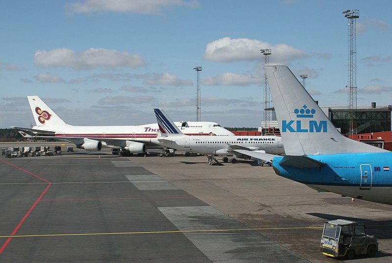 File:ARN tarmac.jpg