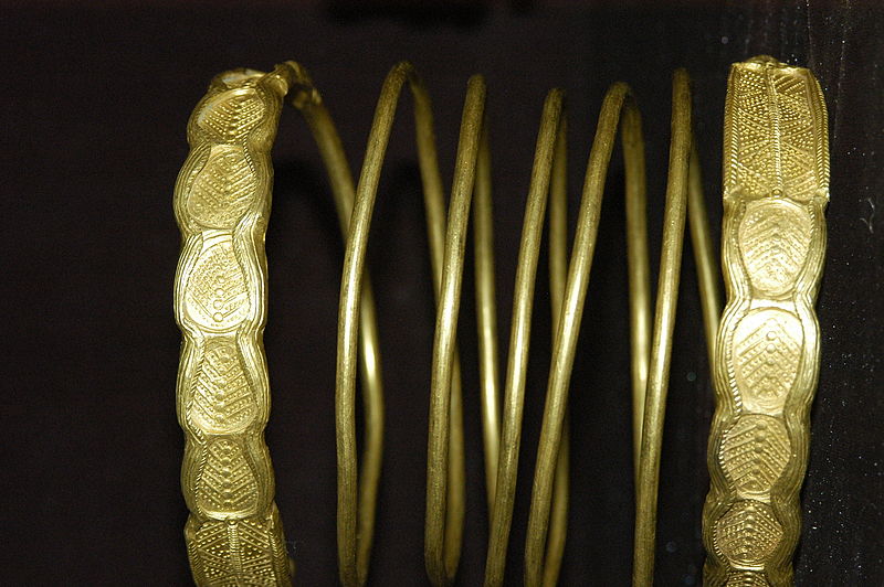 File:Dacian bracelet 2007 3.jpg