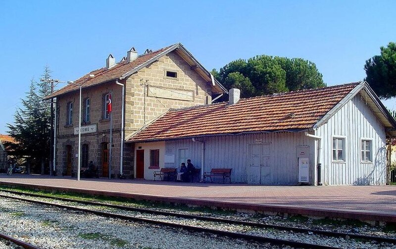 File:Esme Train Station Turkey.jpg