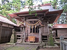 Haiden of Idate-jinja shrine.JPG