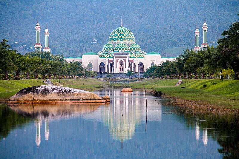 File:Masjid Natuna.jpg