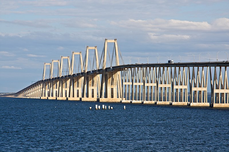 Archivo:Puente General Rafael Urdaneta.jpg