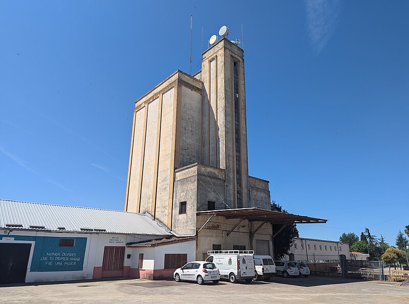 Archivo:Silo de Vitigudino 04.jpg