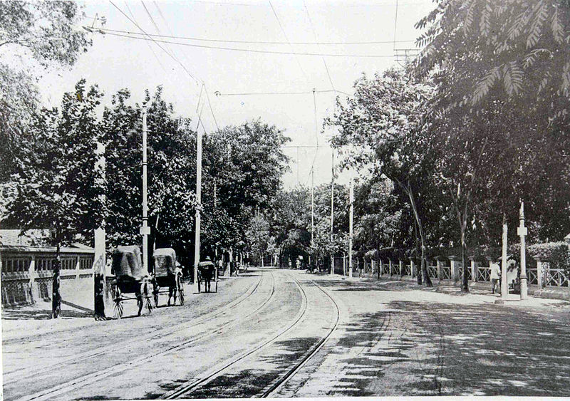 File:Bubbling Well Road Shanghai.jpg