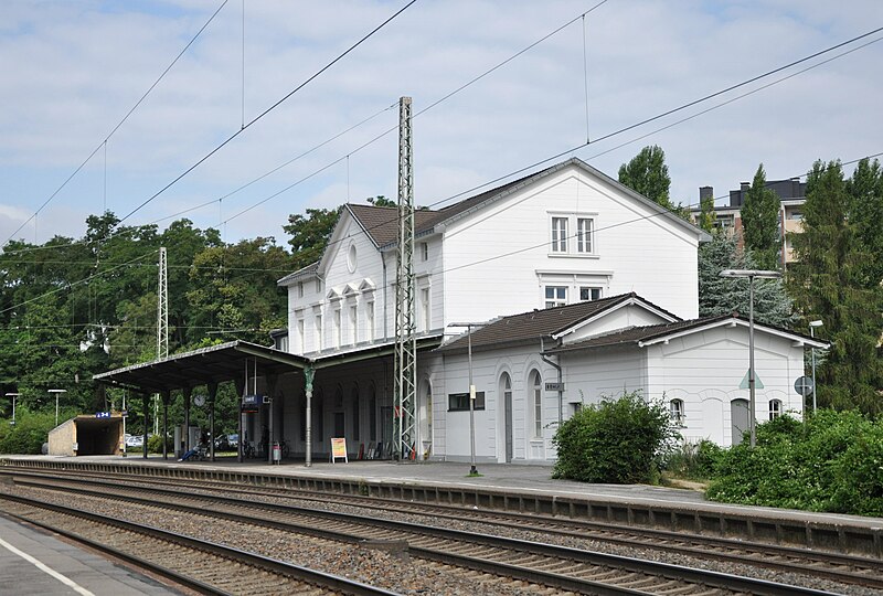 Файл:Eschweiler Hauptbahnhof Rückseite.JPG