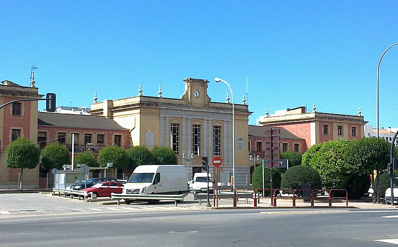 Archivo:Estaciondelogrono.jpg