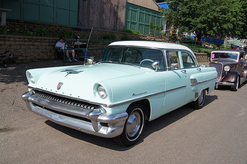 Файл:55 Mercury Custom (9132688304).jpg