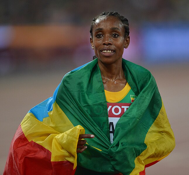 Файл:Almaz Ayana Beijing 2015.jpg