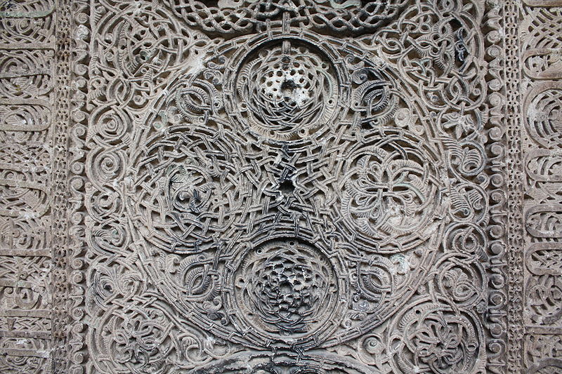 Файл:Dadivank khachkar.JPG