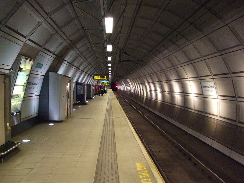 File:Heathrow Central platform.JPG