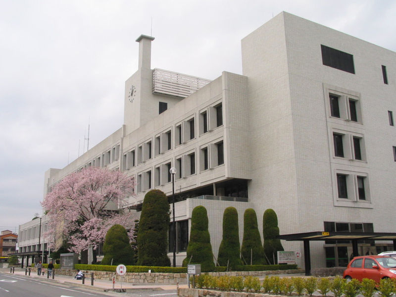 File:Kuwana Cityhall Mie01.jpg