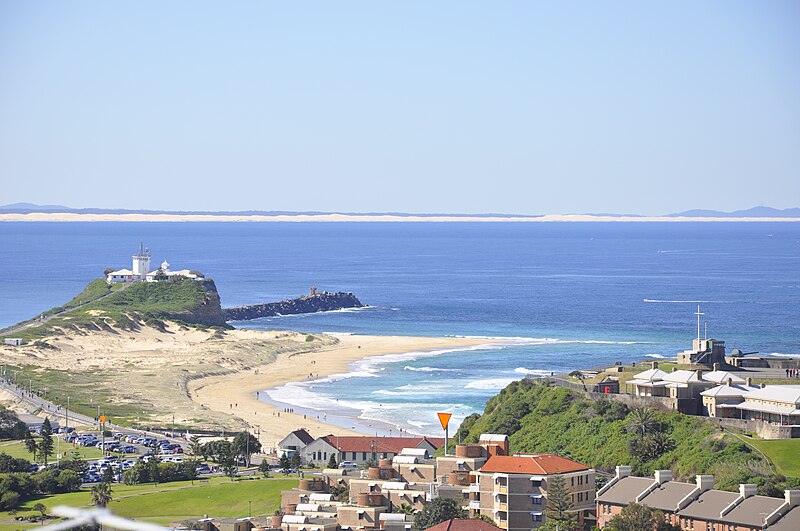 File:Nobbys Beach Newcastle NSW.jpg