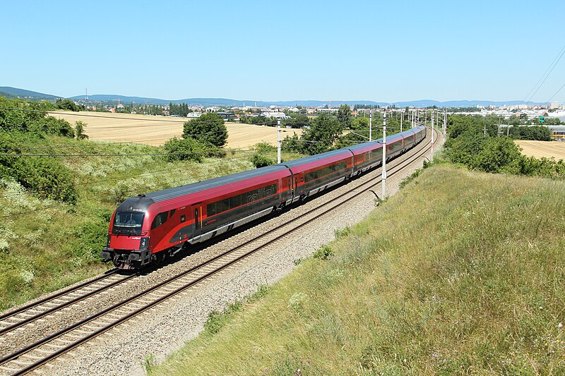 File:Railjet bei Guntramsdorf.JPG