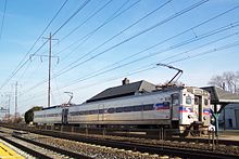 SEPTA R2 Gliding Along.jpg