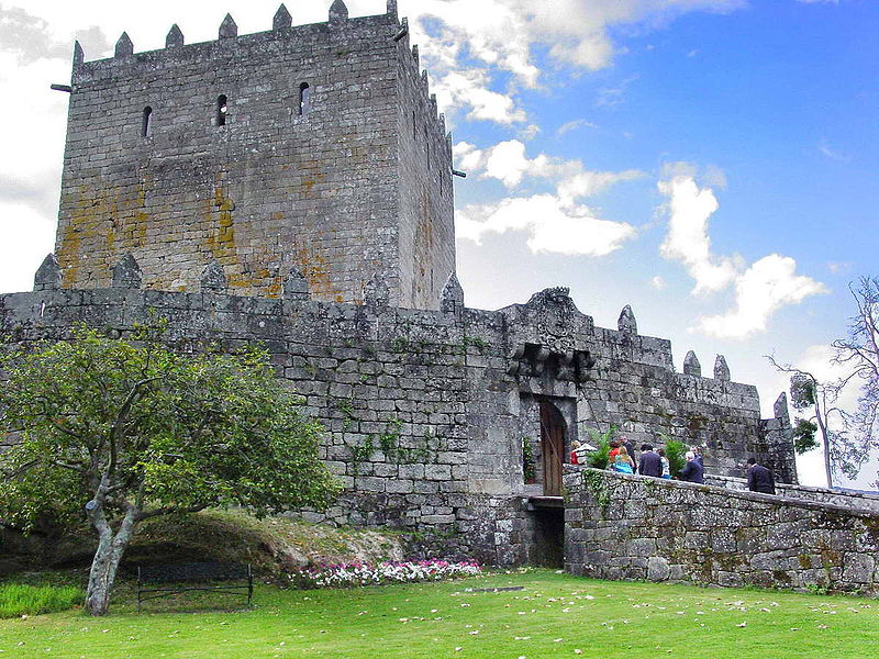 Archivo:Soutomaior, castelo de.jpg