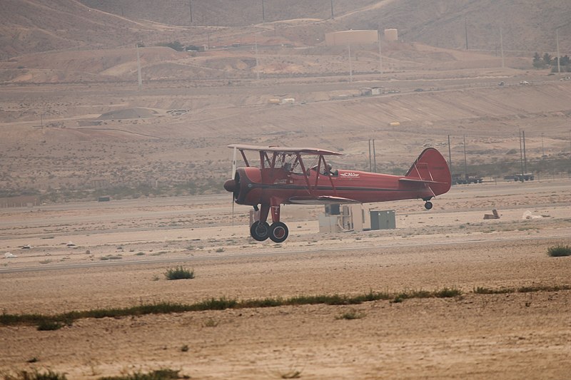 Archivo:Vicky Benzing Landing 2.jpg