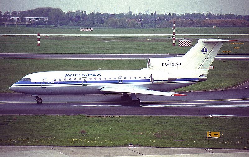 Файл:Yakovlev Yak-42D, Avioimpex AN0198777.jpg