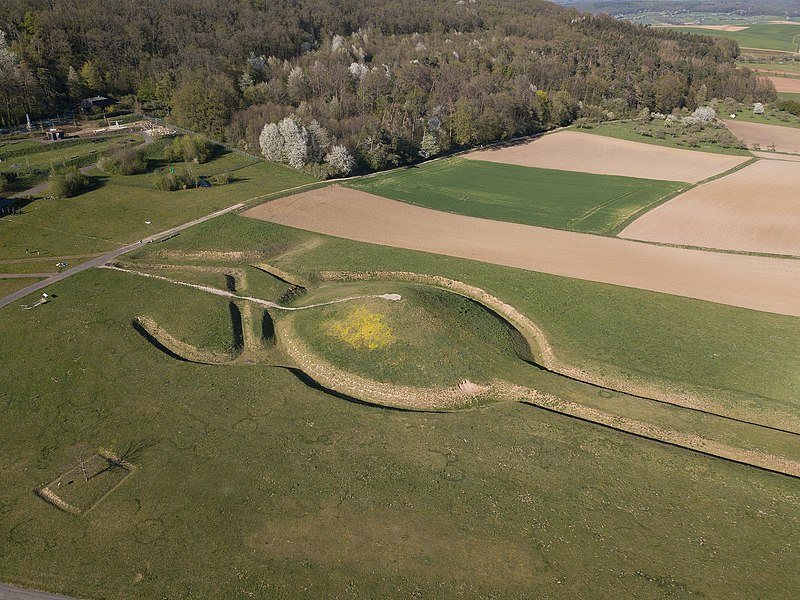 File:2020-04-10-Glauberg-Keltenwelt-DJI 0256.jpg