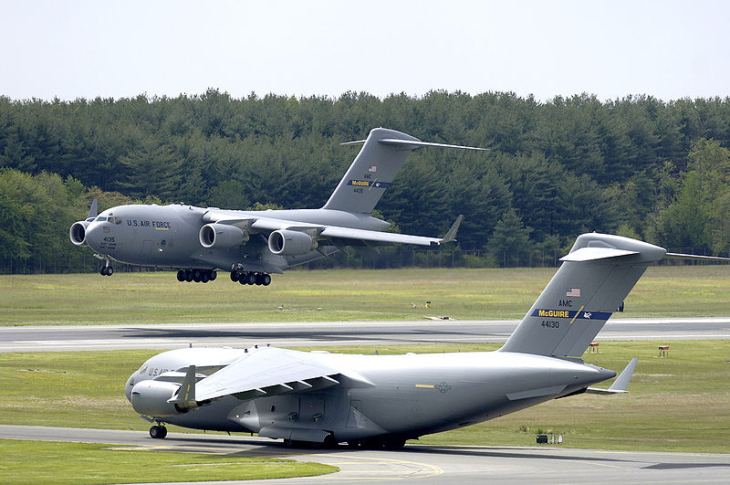 File:C-17 2006-05-10 F-2559D-003.jpg