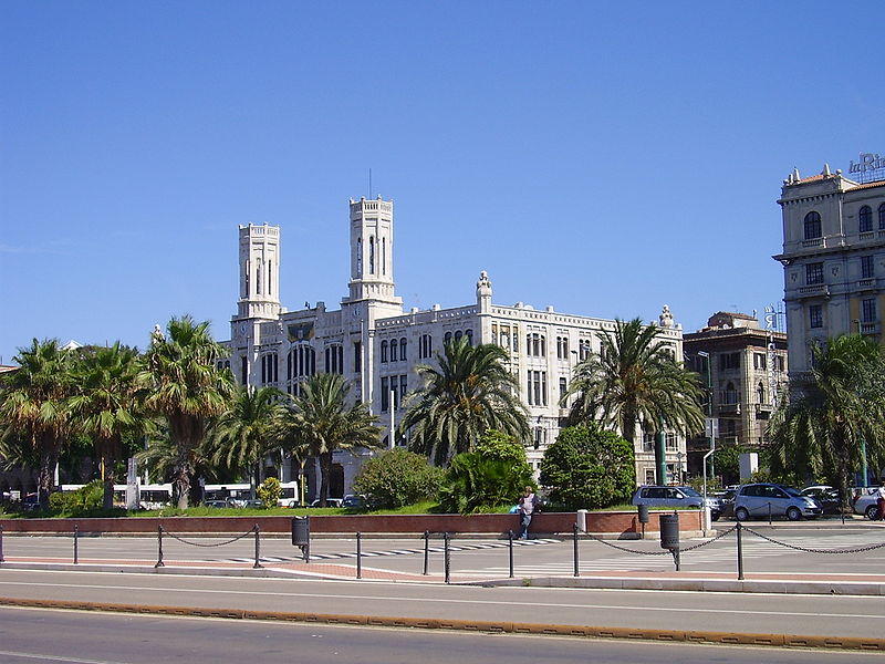 File:Cagliari municipio viaroma.jpg