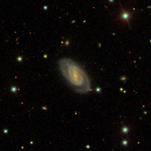 Archivo:NGC19 - SDSS DR14.jpg