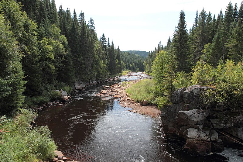 File:Rivière Montmorency 02.jpg