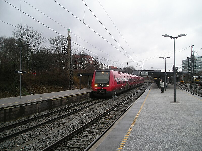 File:Svanemøllen Station 04.jpg