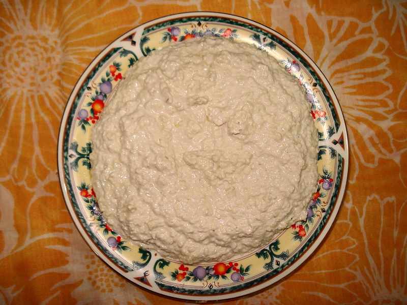 File:Tahini with oil.JPG