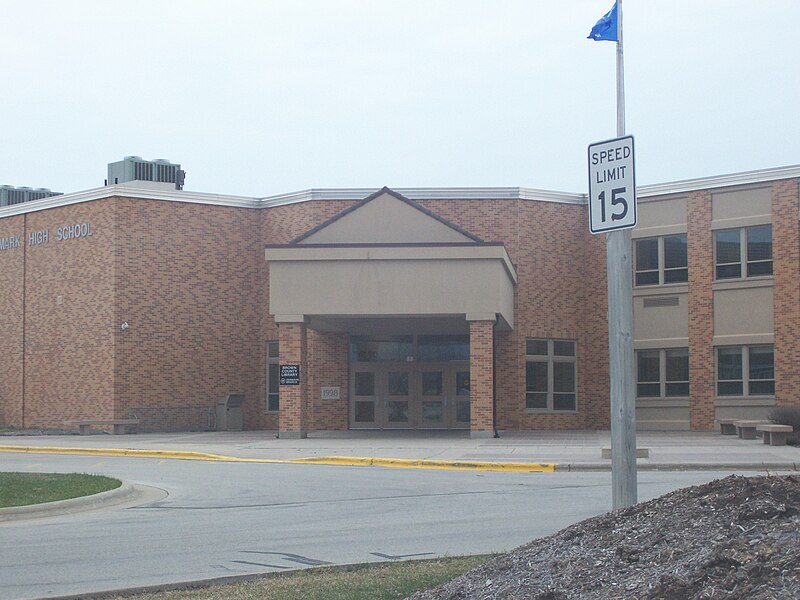 File:DenmarkWisconsinHighSchool.jpg