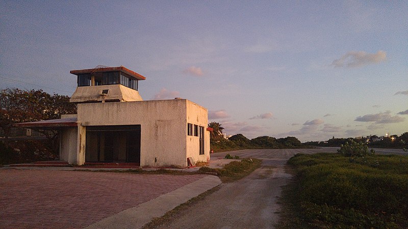 File:Isla Mujeres Airport.jpg