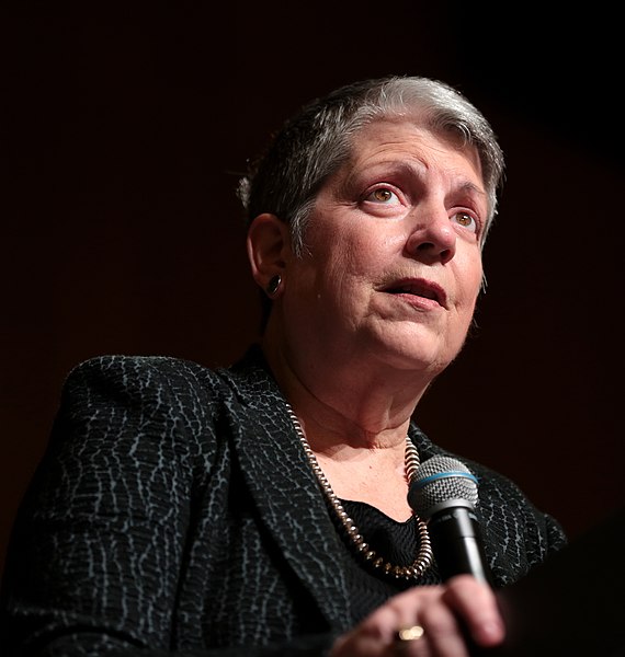 File:Janet Napolitano (26236426308) (cropped).jpg