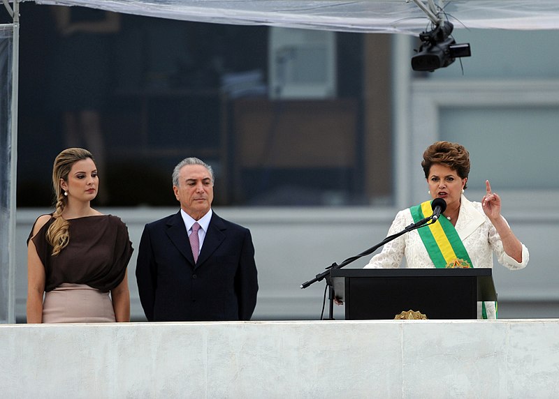 File:Posse Dilma 2010 9.jpg